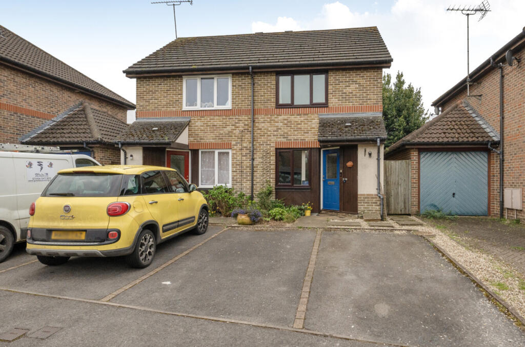 Main image of property: Teresa Vale, Warfield, Bracknell, Berkshire, RG42