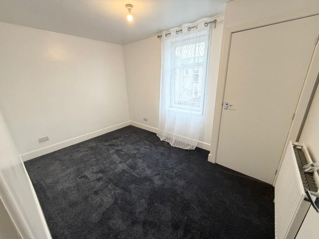 House in Lancaster - View 5