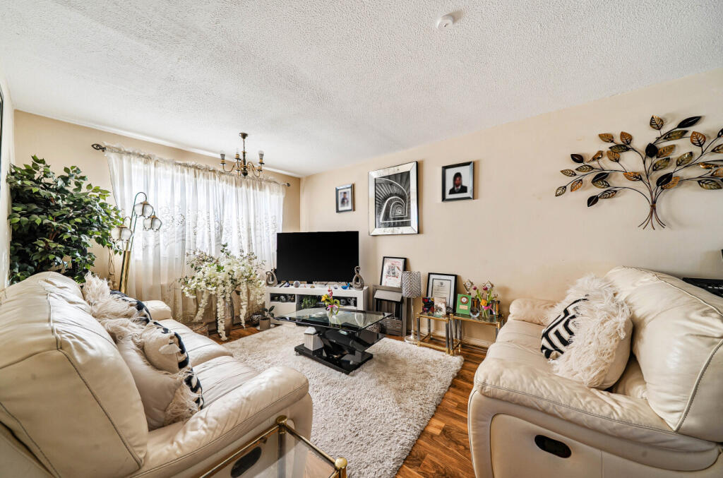 House in Reading - View 2