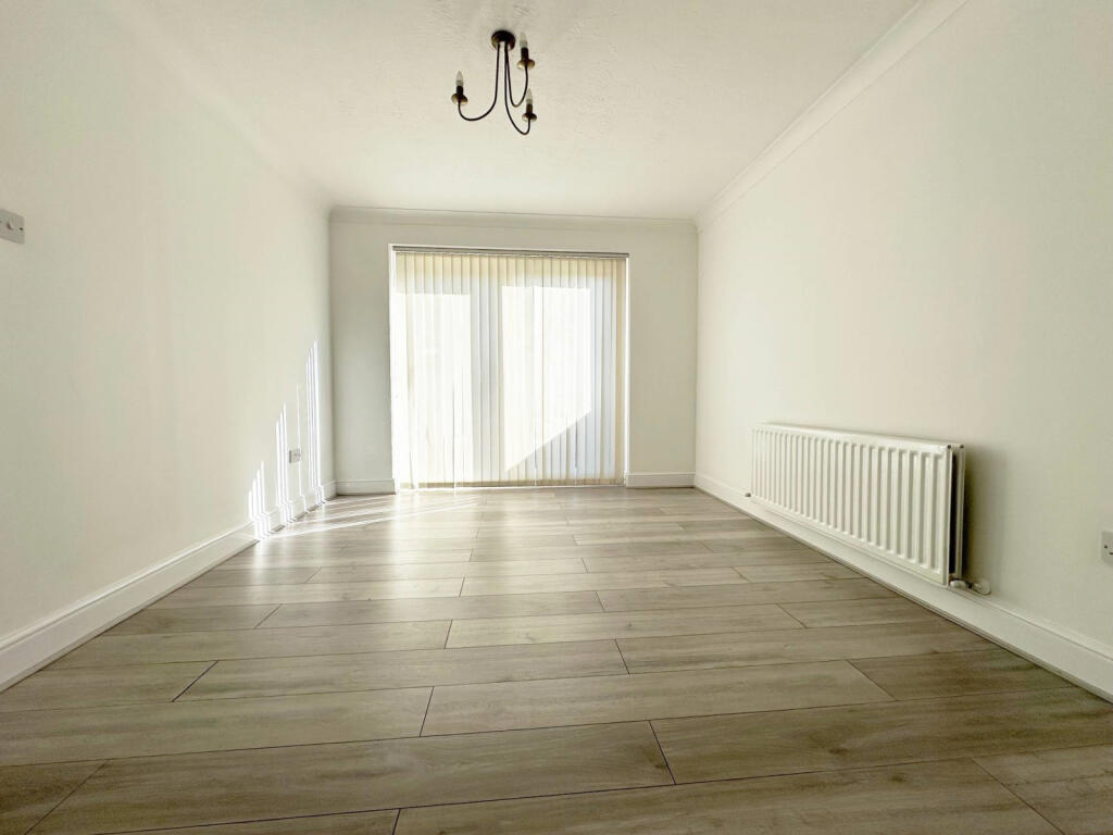 House in Kingston upon Thames - View 4