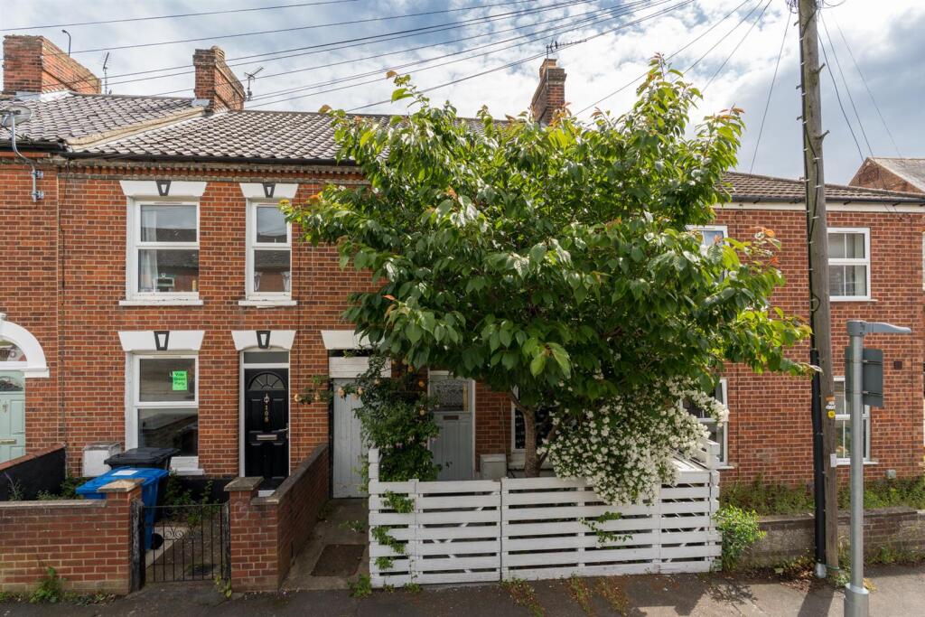Main image of property: Caernarvon Road, Norwich, NR2