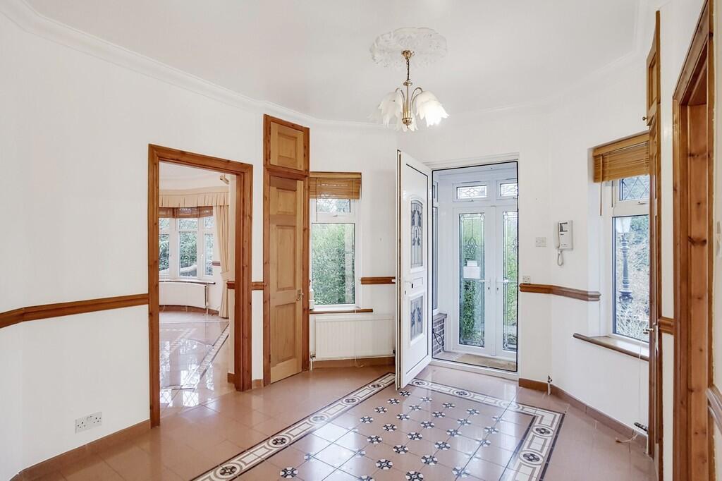 House in London - View 2