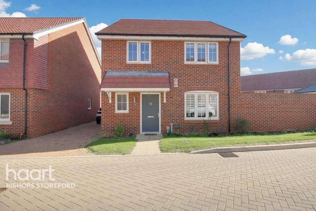House in Bishop's Stortford, St James' Park, Thorley - View 2