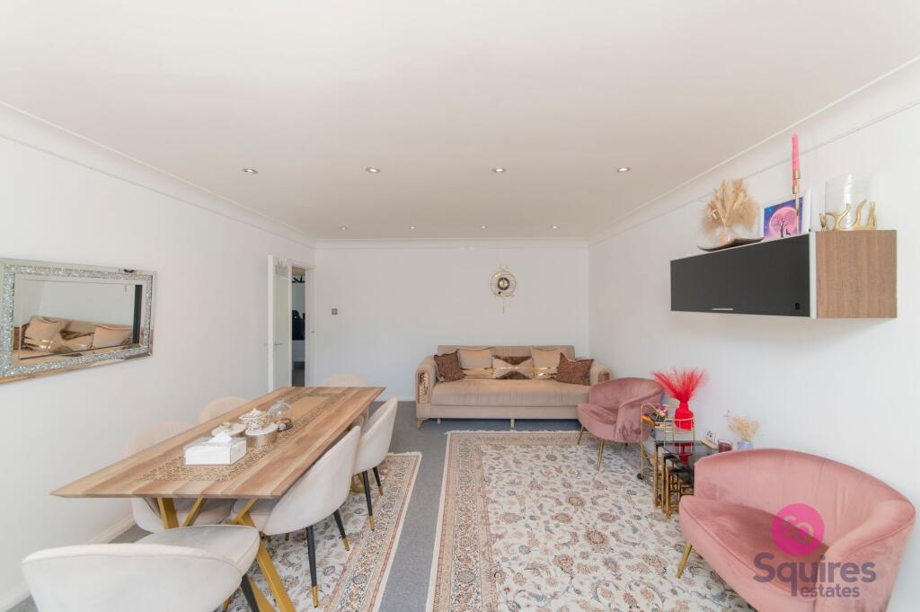 Apartment in London - View 3