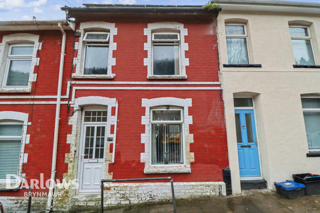 2-bed terraced on Winifred Terrace, Abertillery, £125,000