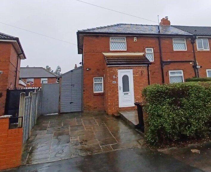 Main image of property: Hollin Park Terrace, Leeds, West Yorkshire, LS8