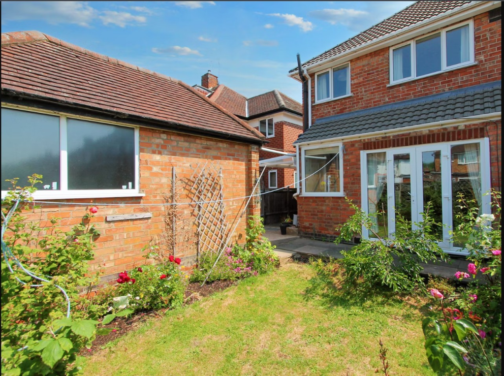 House in Leicester - View 4