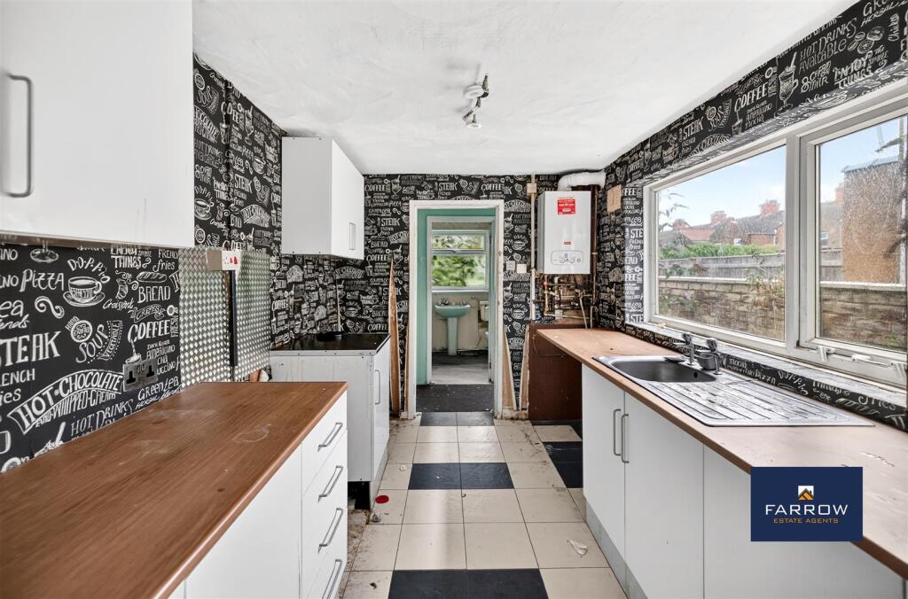 House in Grimsby, New Clee - View 3