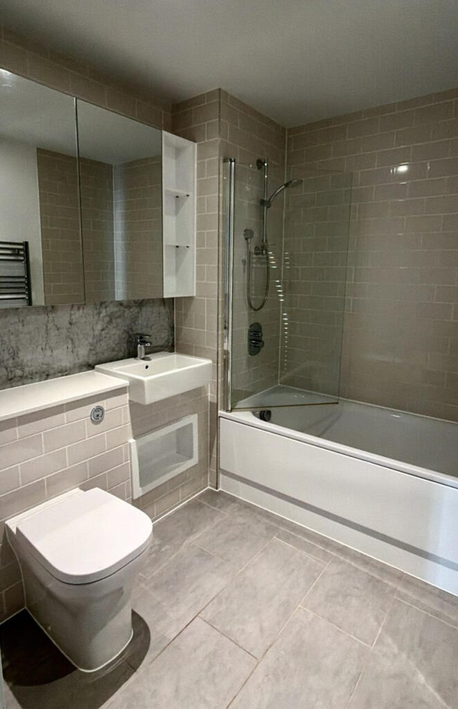 Apartment in London, Bermondsey Village, Walworth - View 5