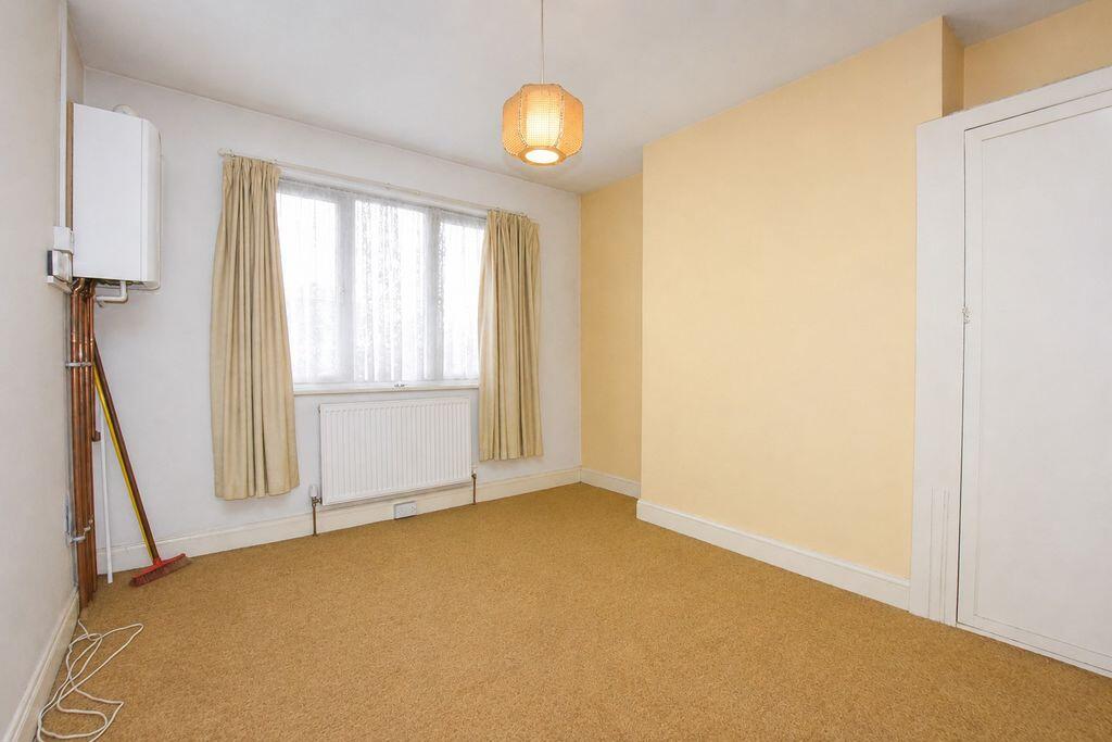 House in Harrow - View 4