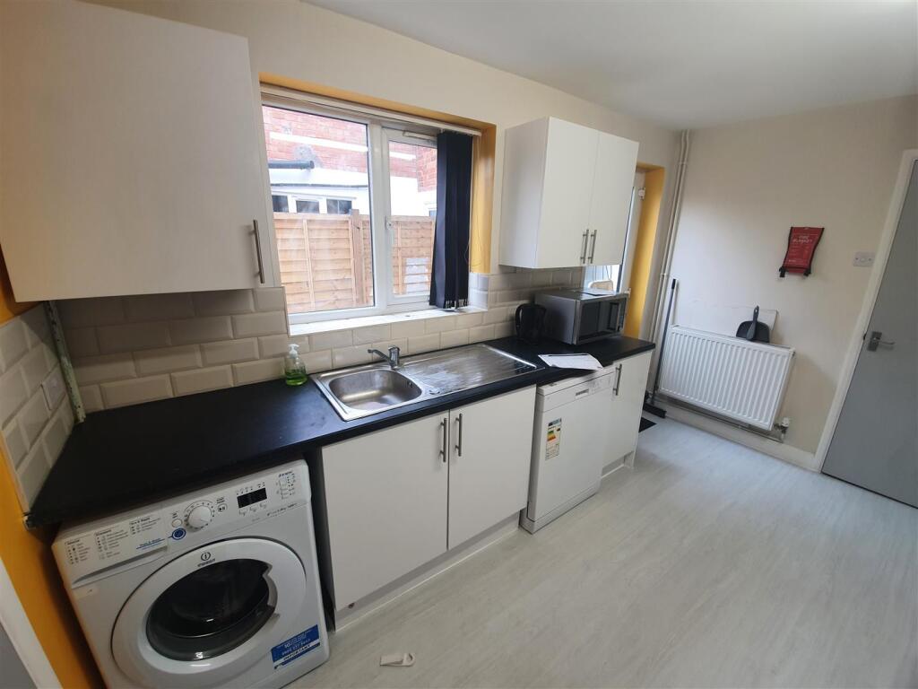 House in Northampton - View 4