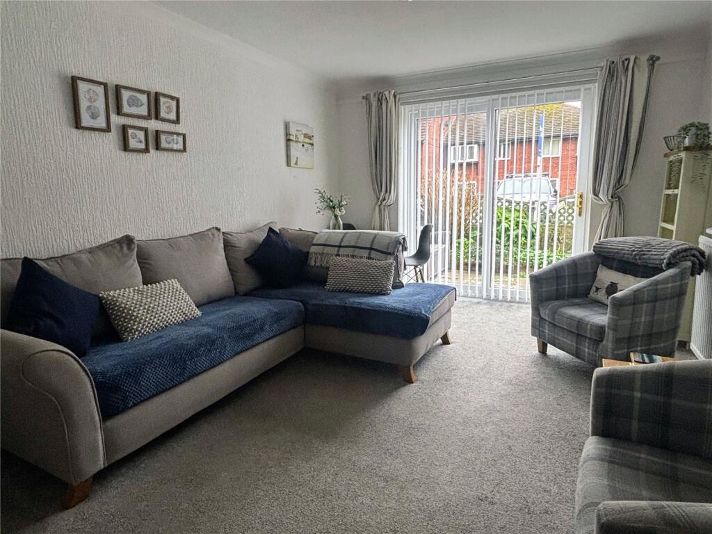 Lloyd Street West, Llandudno, Conwy, LL30 photo 4