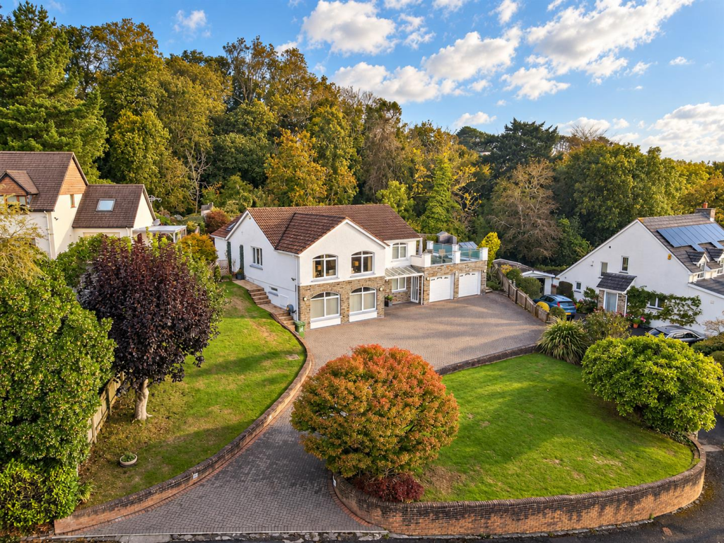 4-bed detached on Durrant Lane, Northam, £850,000