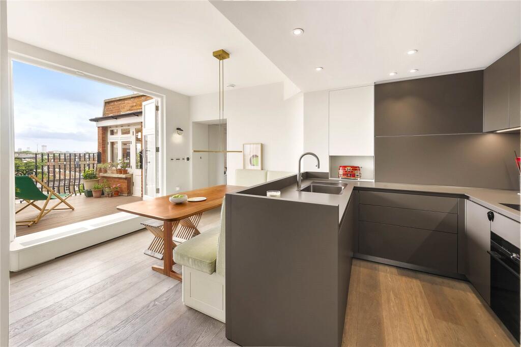 Apartment in London, Kensington - View 4