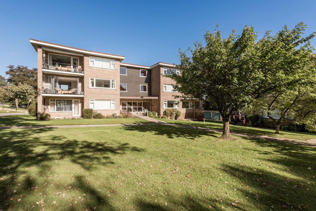 Main image of property: Apt 3, Denston Court, Sutton Coldfield, Four Oaks