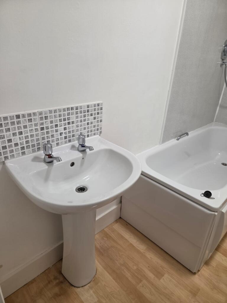 Apartment in Aberdeen - View 5