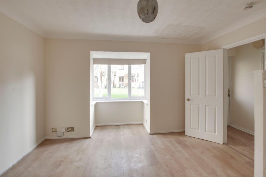 Ramerick Gardens, Arlesey, SG15 photo 4