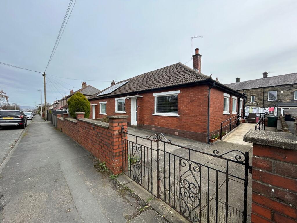 Speeton Avenue, Horton Bank Top, Bradford, BD7