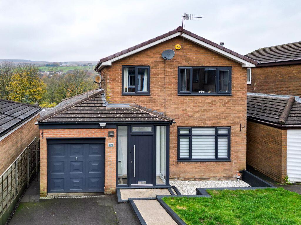 3-bed detached on Lobden Crescent, Rochdale, £290,000