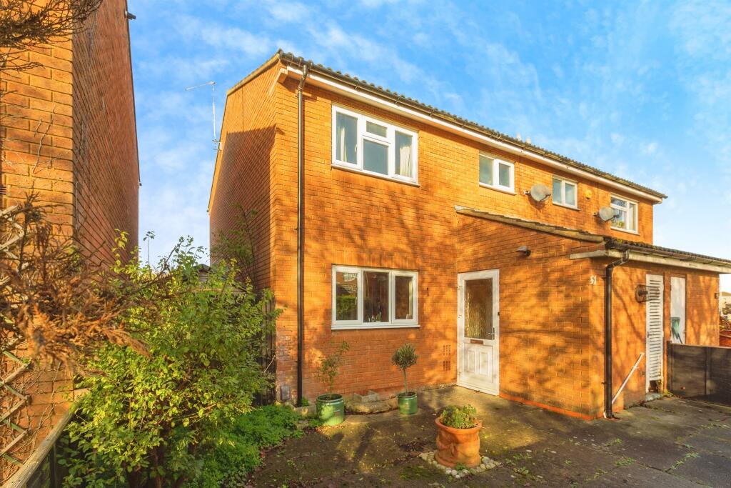 Main image of property: Hamble Drive, Aylesbury