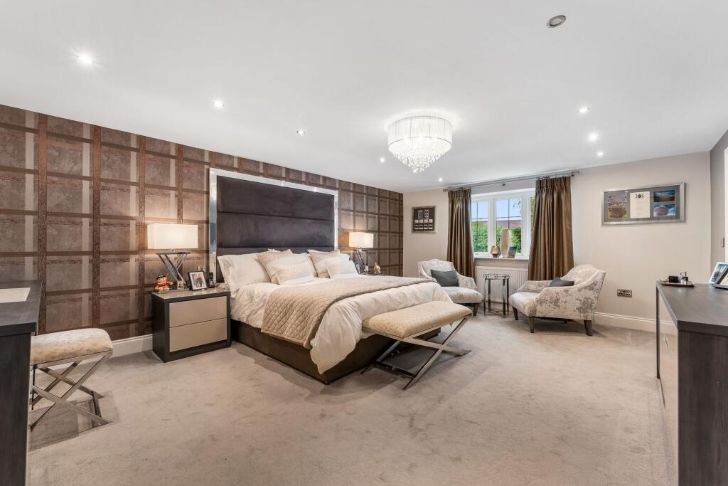 House in Wilmslow, Bollin Park - View 4