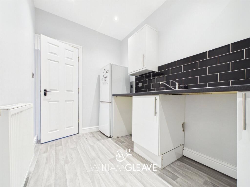 Apartment in Llandudno - More