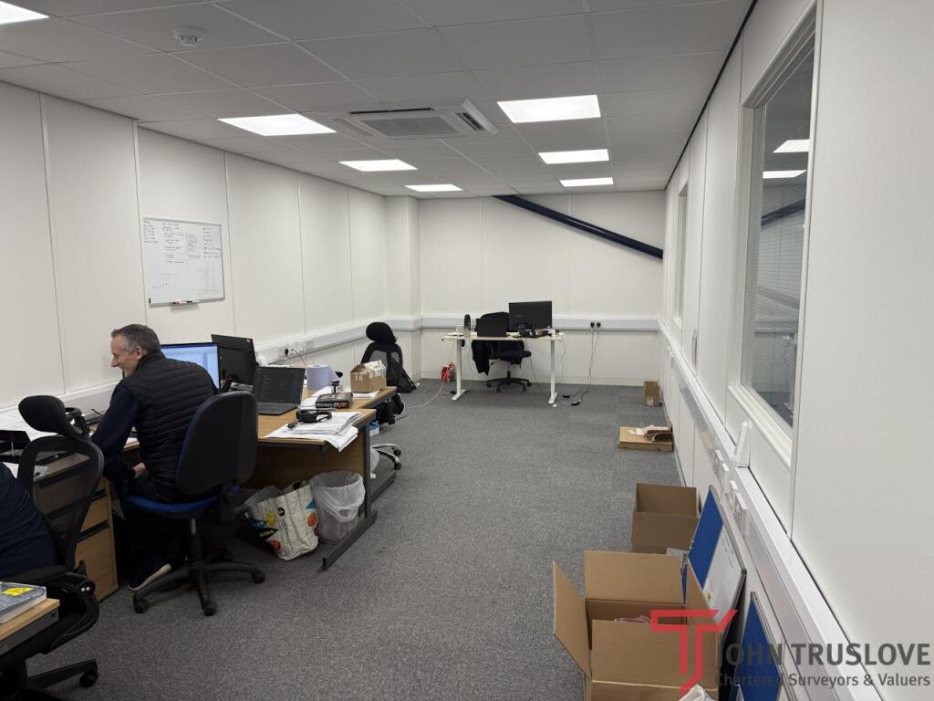 Additional image 3 of Unit 22 Hunt End Industrial Estate, Dunlop Road, Redditch, B97 5XP