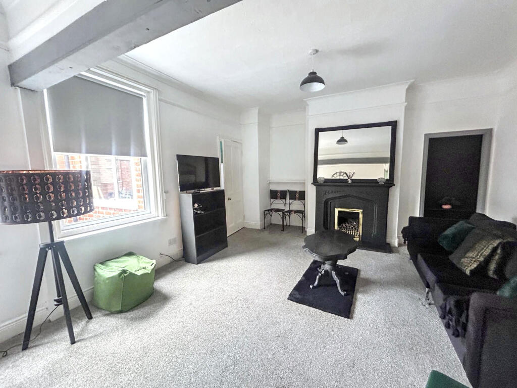 Apartment in North Tyneside, Monkseaton - View 2