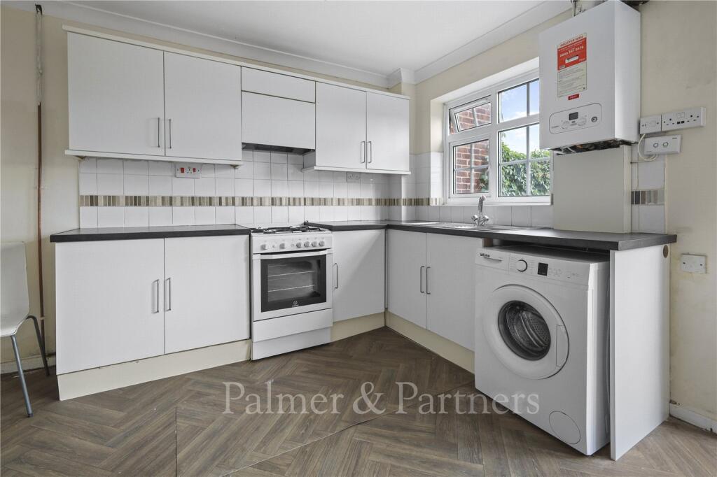 House in Colchester, Greenstead Estate, Greenstead - More