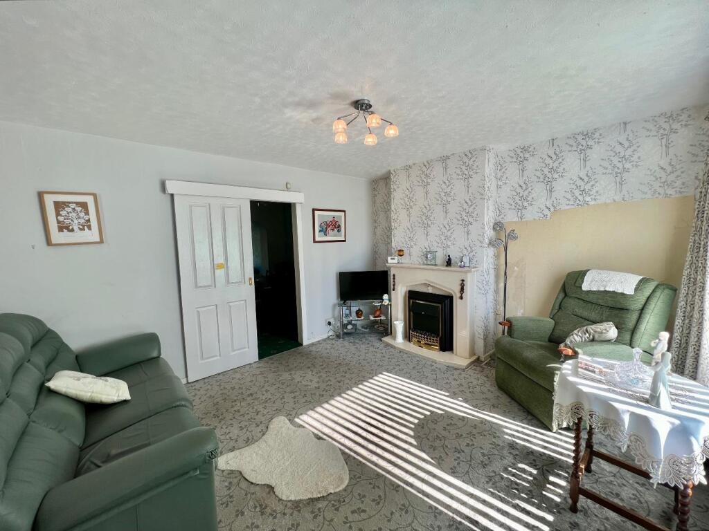 Glenwood Close, Coychurch, Bridgend County Borough, CF35 5EU photo 4