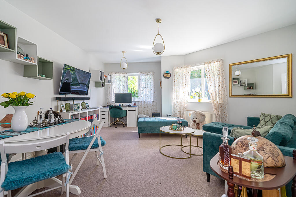 Apartment in London - View 2