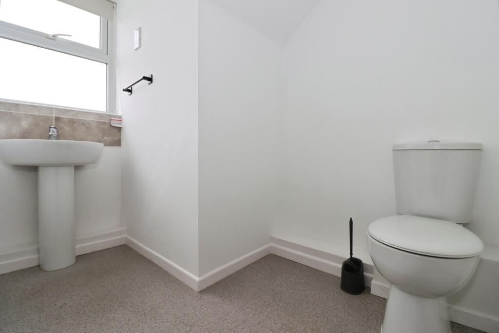 House in Bristol, Bradley Stoke - More