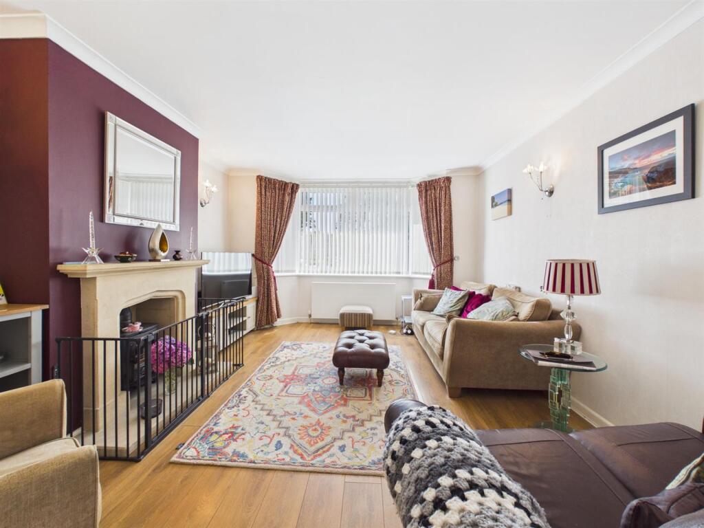 House in Kingswood, Hanham Abbots - View 3