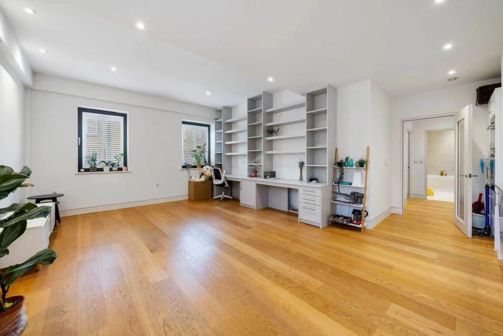 Main image of property: Merlin House, Belmont Terrace, Chiswick, Hounslow, London