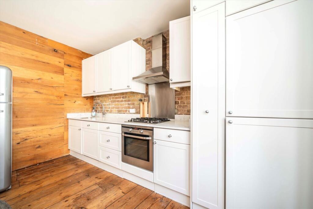 Apartment in London - View 4