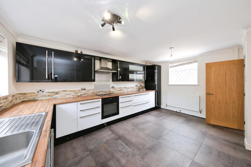 Priory Road, Blidworth, Mansfield - View 2
