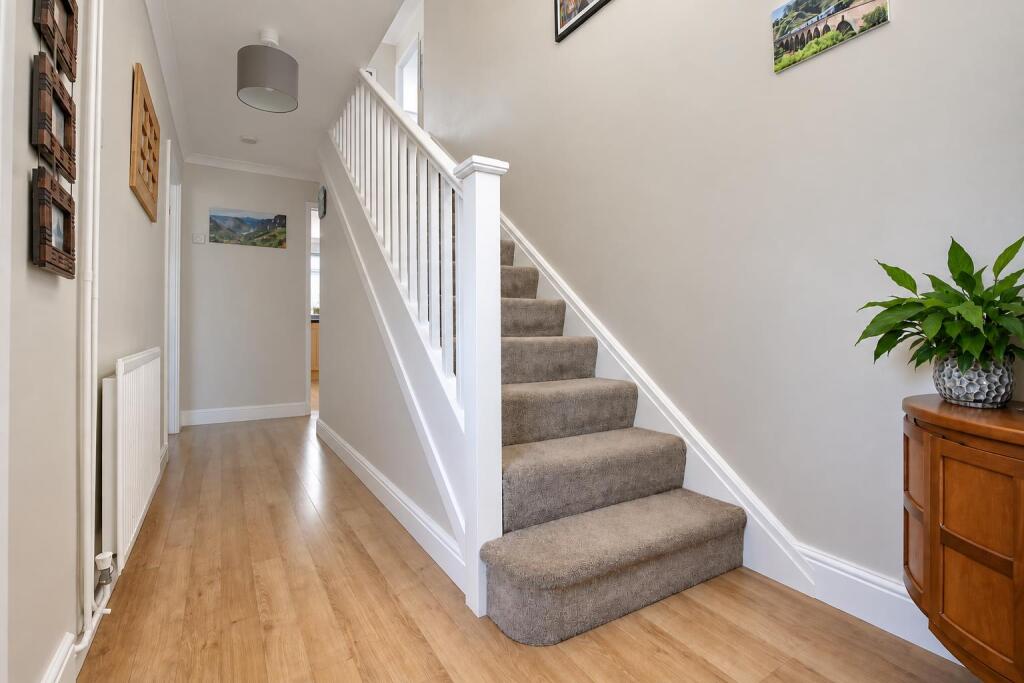 House in East Hertfordshire, Buntingford - View 3