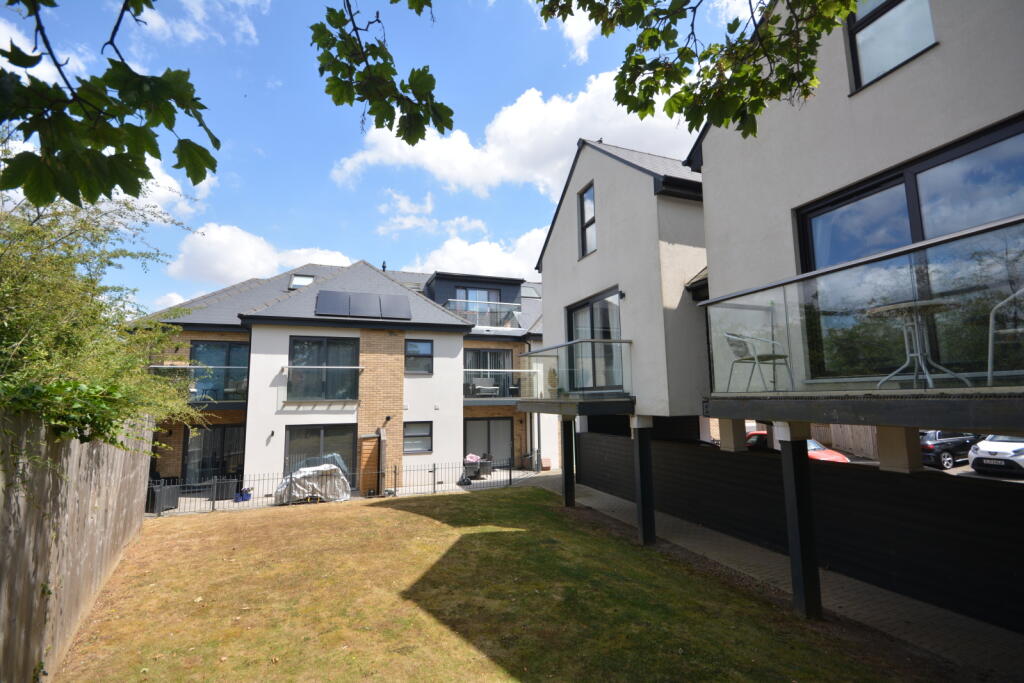 Main image of property: Baddow Road, CM2