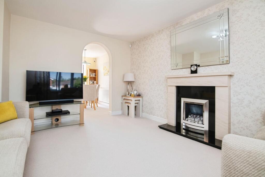 Balmoral View, Dudley photo 3