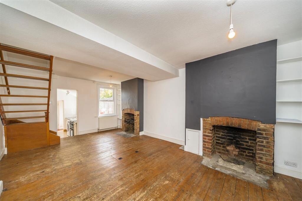 House in London, Blackheath Royal Standard, East Greenwich - View 2