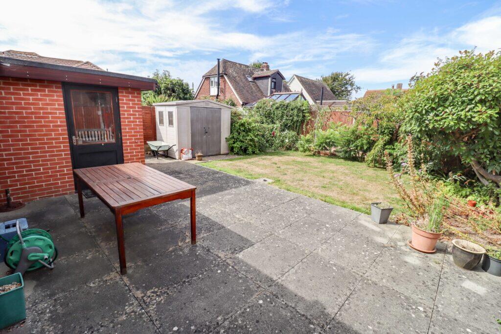 Kingfisher Close, Hayling Island photo 4