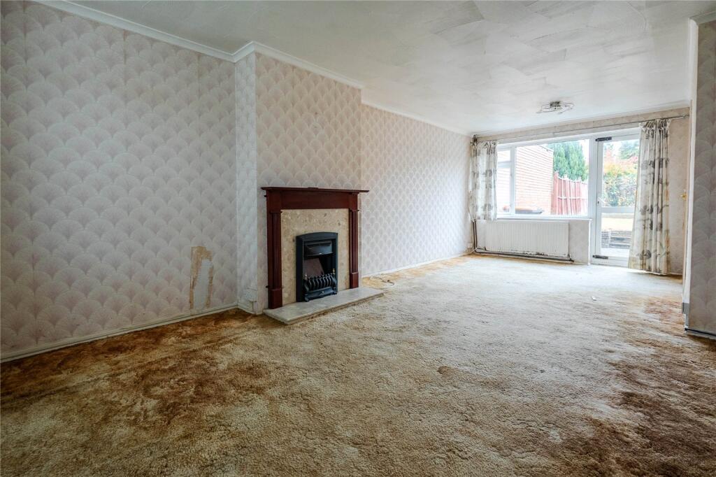 Lockington Crescent, Dunstable, LU5 photo 2