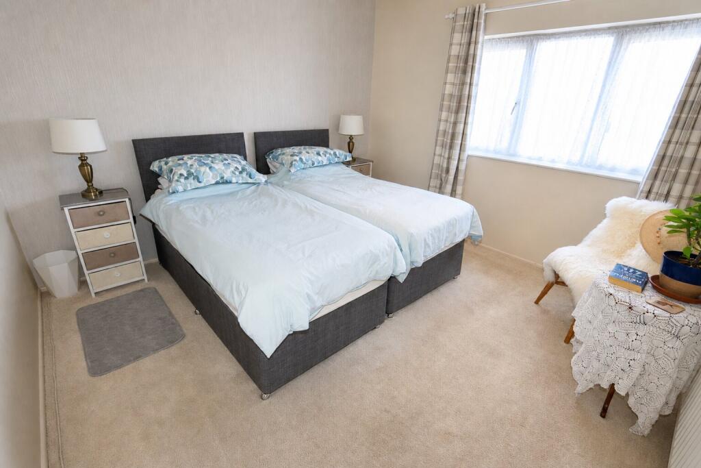 House in Corby - View 4