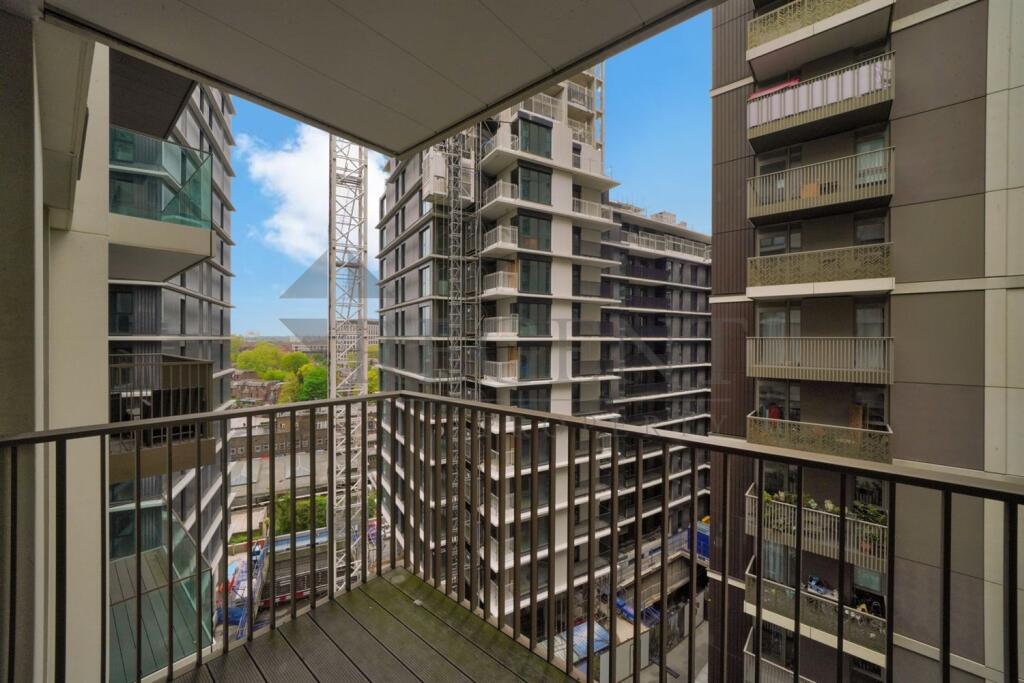 Apartment in London - More