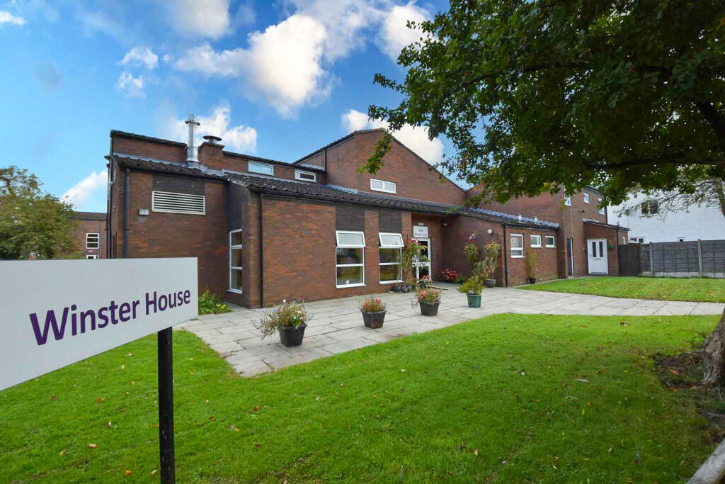 Main image of property: Winster House, M41