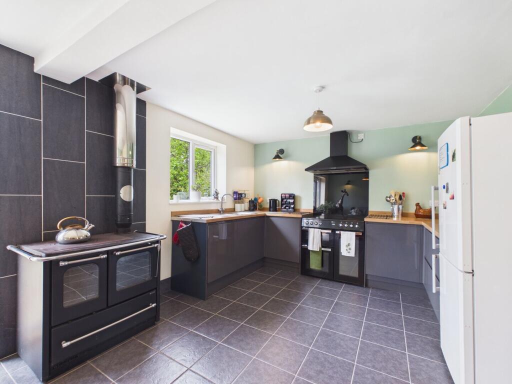 Wellington Road, Horsehay, Telford, TF4 3BT photo 4