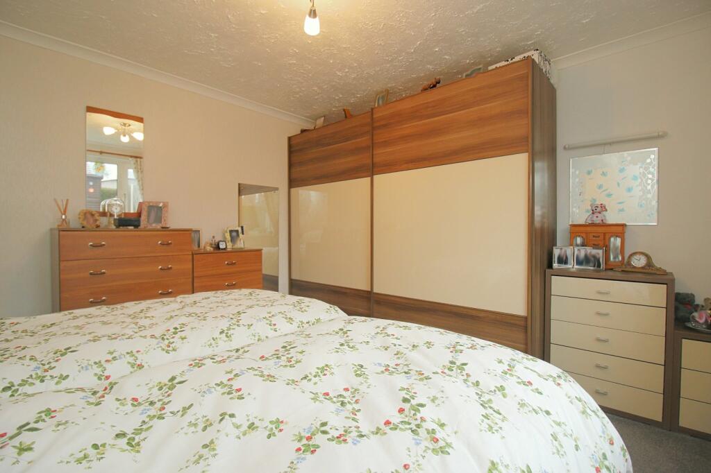 Additional image 9 of Markfield Crescent, Low Moor, Bradford, BD12