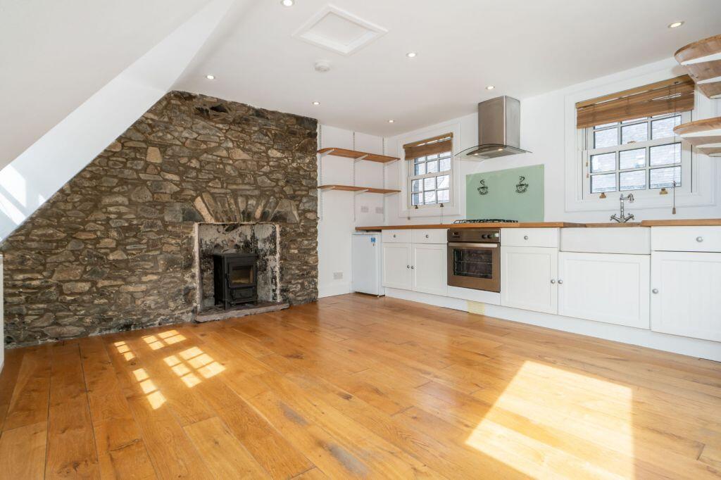 House in Edinburgh - View 2