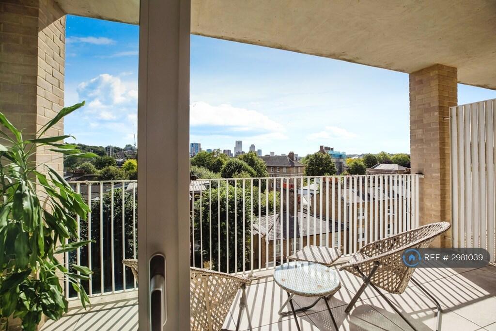 Apartment in London - View 5