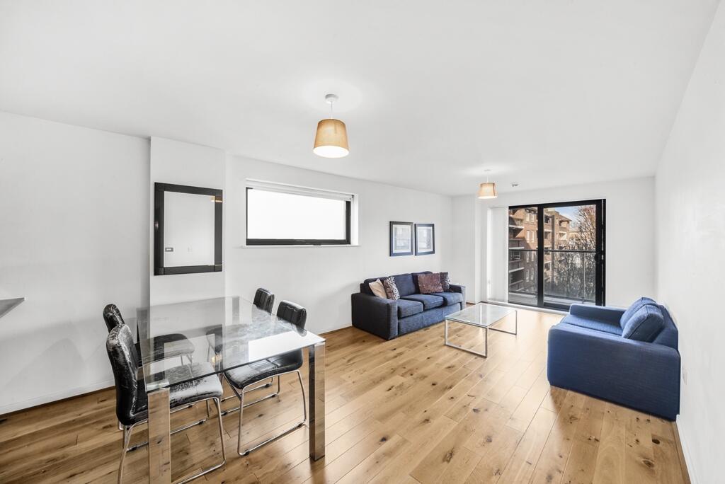 Main image of property: Chi Building, Crowder Street E1